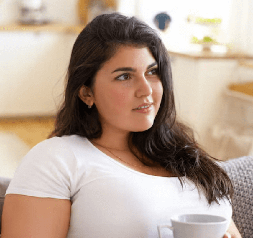 Curvy Indian woman styling outfits for a first date